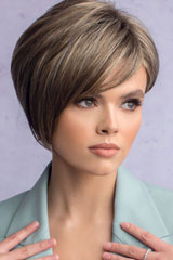 Short hair wig: Rene of Paris, Susanne